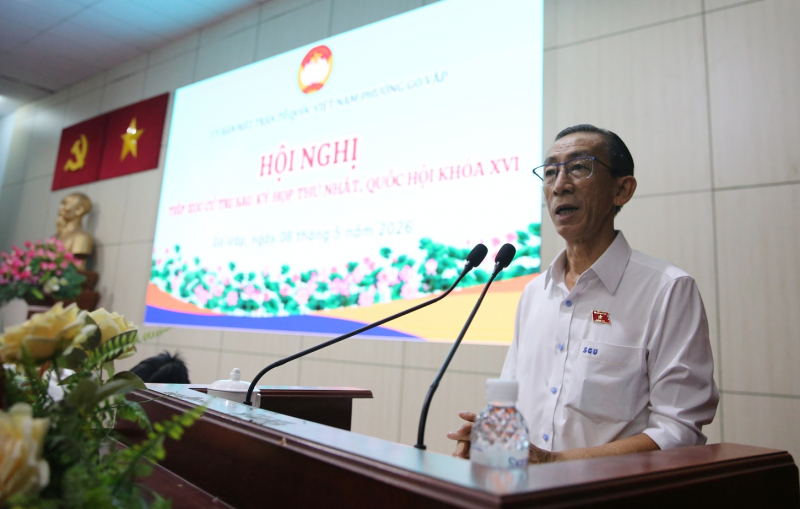 Thứ trưởng Lê Quốc Hùng tiếp xúc cử tri tại TP Hồ Chí Minh -0