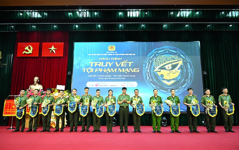14 đội thi đến từ Công an 8 tỉnh tham dự cuộc thi “Hành trình truy vết tội phạm mạng” -0