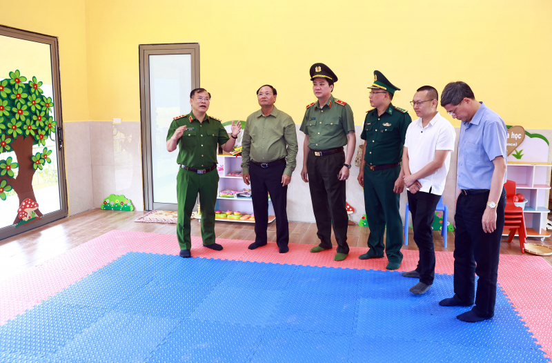 Chắp cánh ước mơ cho trẻ em nơi biên cương Thu Lũm -0