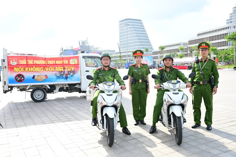 Lễ hội Hoa Phượng Đỏ - Hải Phòng 2026 diễn ra trong không khí an toàn, vui tươi và sống động -0