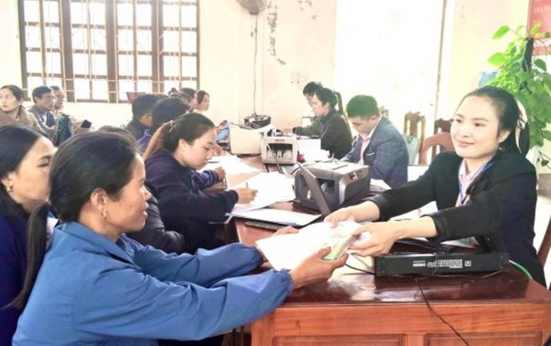 Dòng vốn chính sách - bệ đỡ cho những phận người -0