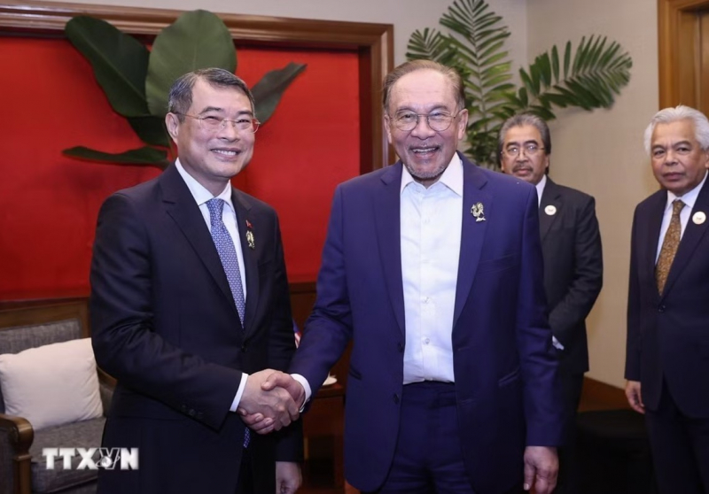 Thủ tướng Lê Minh Hưng tiếp các Thủ tướng Lào và Malaysia -0