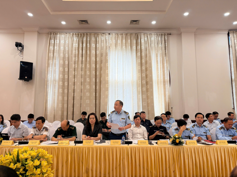 Khởi tố hình sự 1.464 vụ buôn lậu và hàng giả trong 4 tháng đầu năm 2026 -0