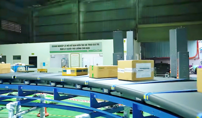 TP Hồ Chí Minh cụ thể hóa giải pháp thúc đẩy tăng trưởng 2 con số -0