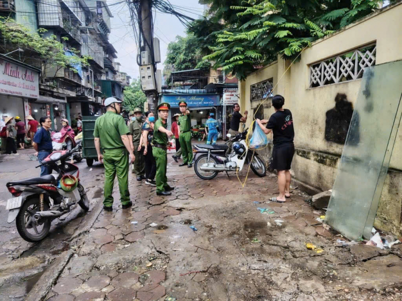 Mạnh tay xử lý chợ tạm, “chợ cóc” quanh chợ Thành Công -0
