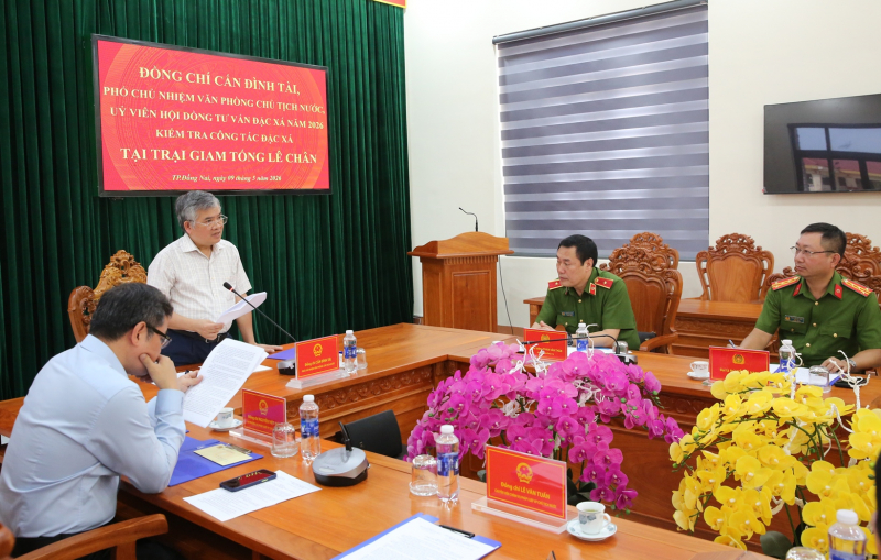 Đoàn công tác Văn phòng Chủ tịch nước kiểm tra công tác đặc xá tại Trại giam Tống Lê Chân -0