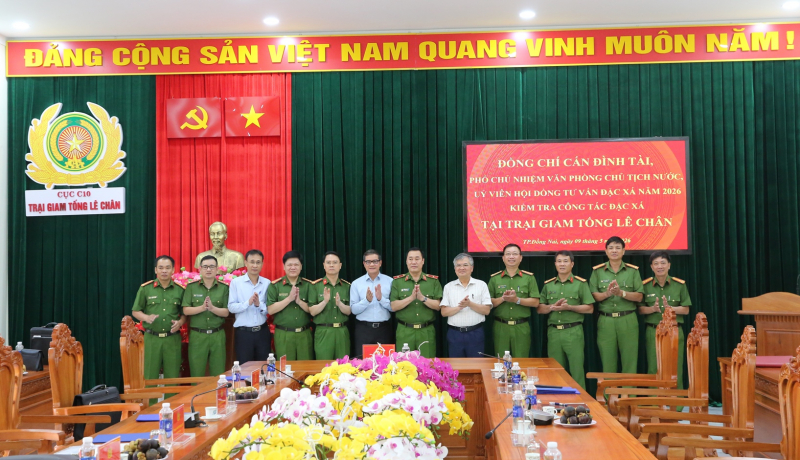 Đoàn công tác Văn phòng Chủ tịch nước kiểm tra công tác đặc xá tại Trại giam Tống Lê Chân -3