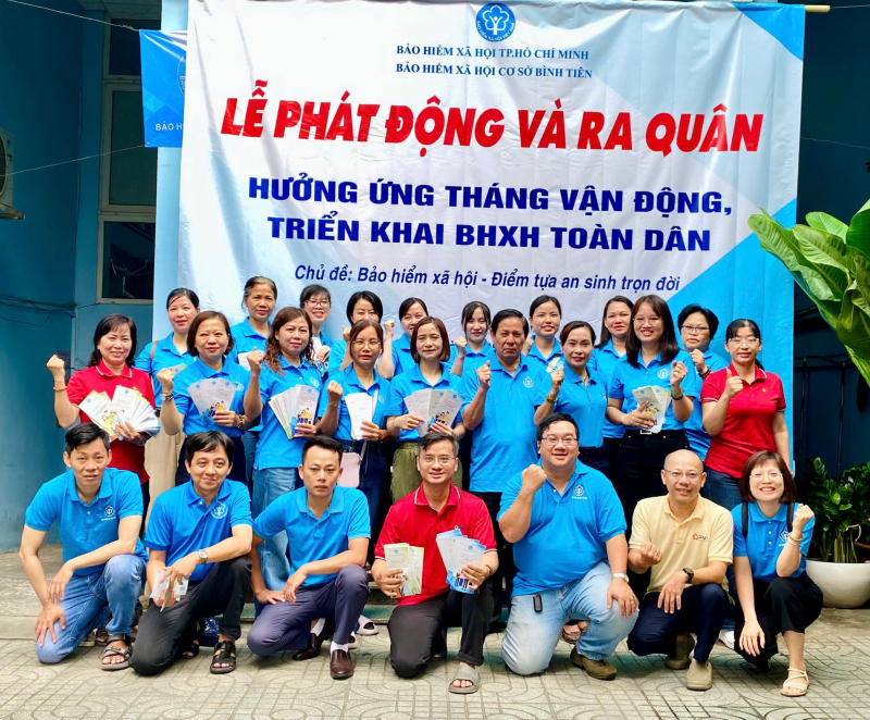 BHXH TP Hồ Chí Minh: Phát động và ra quân hưởng ứng “Tháng vận động, triển khai BHXH toàn dân” -0