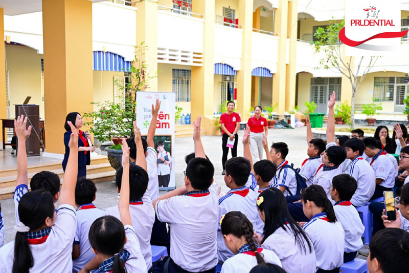 Không chỉ bảo vệ tương lai tài chính, Prudential Việt Nam còn đầu tư cho tương lai thế hệ trẻ -1