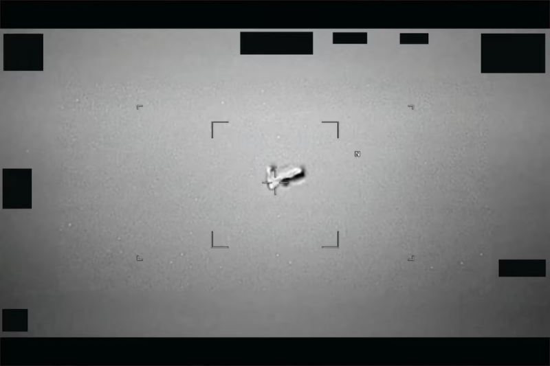 Mỹ công bố hàng loạt tài liệu mật về UFO theo lệnh của Tổng thống Donald Trump -0