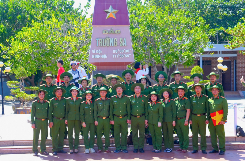 Trường Sa trong nhịp tim người Cảnh sát kinh tế -0