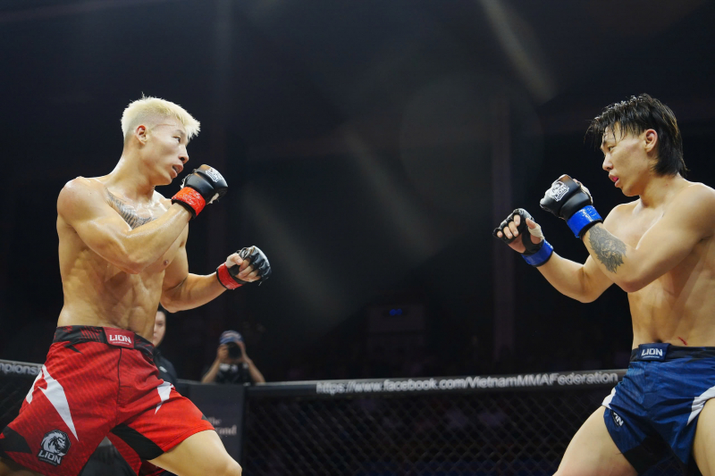 Bàn Văn Hoàng để thua đáng tiếc trước Châu La tại LION Championship 31 -0