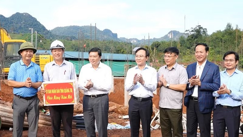 Quyết liệt tìm giải pháp “có tiền nhưng chưa thể tiêu”  -0