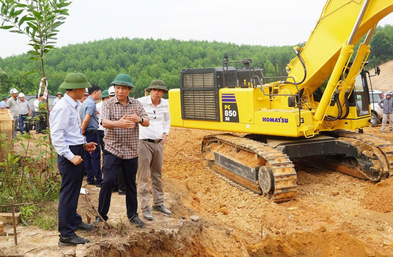 Quyết liệt tìm giải pháp “có tiền nhưng chưa thể tiêu”  -0