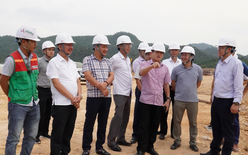 Quyết liệt tìm giải pháp “có tiền nhưng chưa thể tiêu”  -0