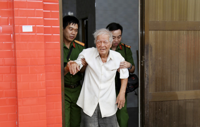 Thẻ căn cước - điểm tựa cho những mảnh đời gian khó -0