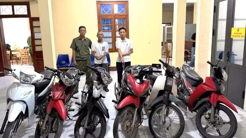 Bắt 2 đối tượng gây ra 23 vụ trộm cắp xe máy -0
