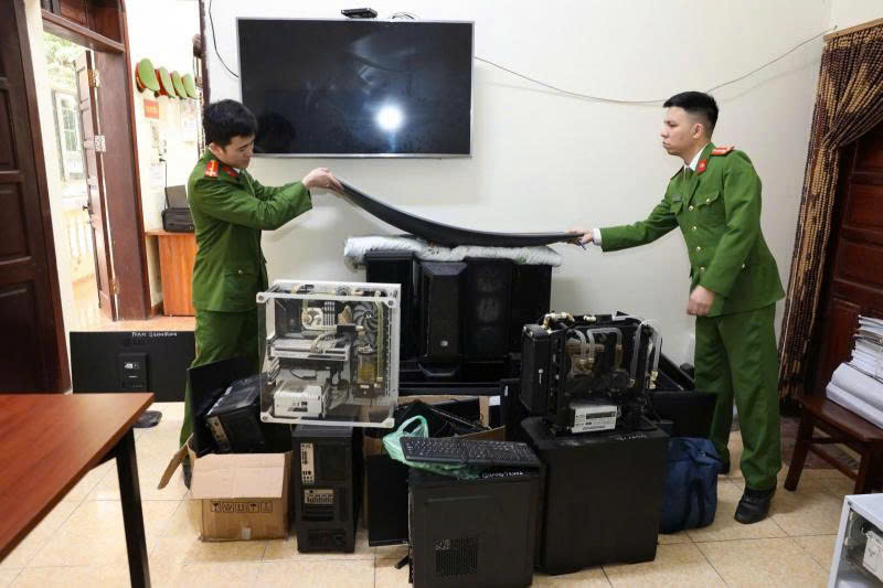 Dẹp nạn ăn cắp bản quyền trên không gian số -0