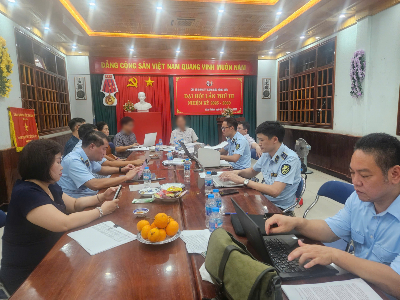 Xử phạt 2 doanh nghiệp đầu mối vi phạm dự trữ xăng dầu bắt buộc -0