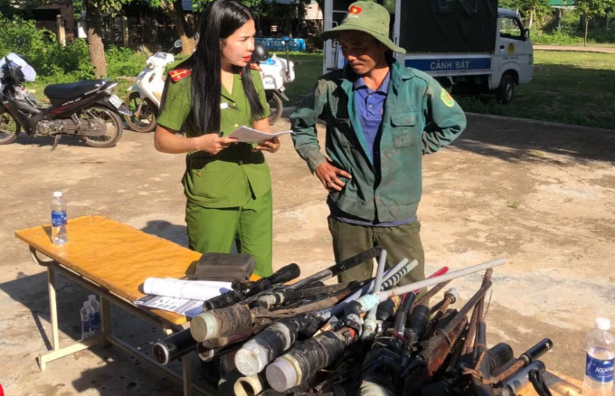Thiết thực mô hình “Đổi quà lấy vũ khí, vật liệu nổ” -0