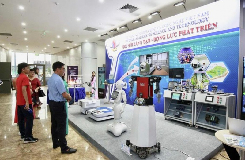 Đẩy mạnh phân cấp, đơn giản hóa thủ tục hành chính thúc đẩy đổi mới sáng tạo -0