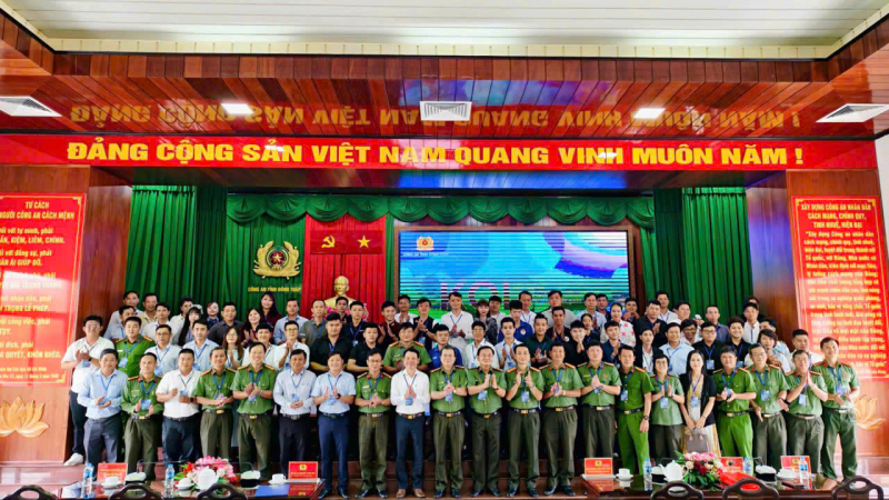 Đồng Tháp: Phòng ngừa, đấu tranh với thông tin “xấu, độc” trên không gian mạng -0