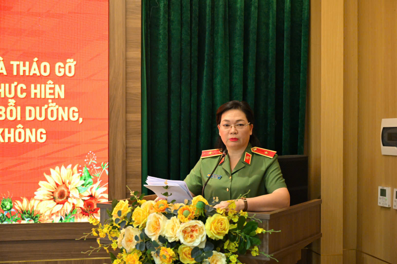 Thứ trưởng Lê Quốc Hùng: Chuẩn bị tuyệt đối an toàn công tác đào tạo, bồi dưỡng, huấn luyện lực lượng bảo đảm an ninh hàng không -0