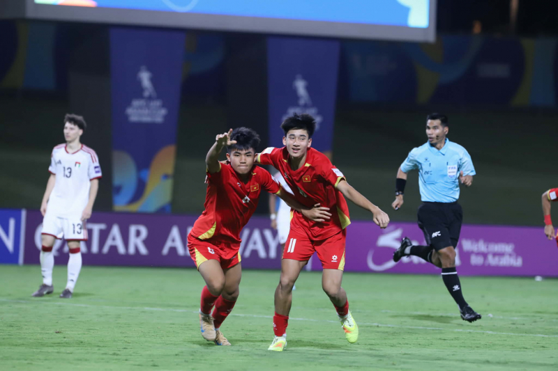 U17 Việt Nam viết nên lịch sử  sau màn ngược dòng cảm xúc trước UAE -0