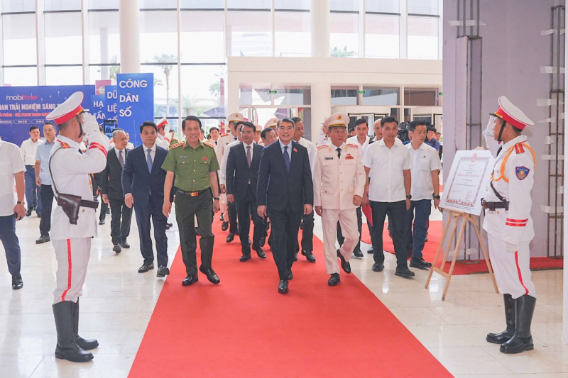 Công an thành phố Hải Phòng đón nhận danh hiệu Anh hùng lực lượng vũ trang nhân dân -0