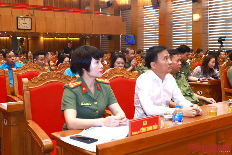 Lắng nghe tiếng nói đoàn viên để đổi mới hoạt động Công đoàn Công an nhân dân -1