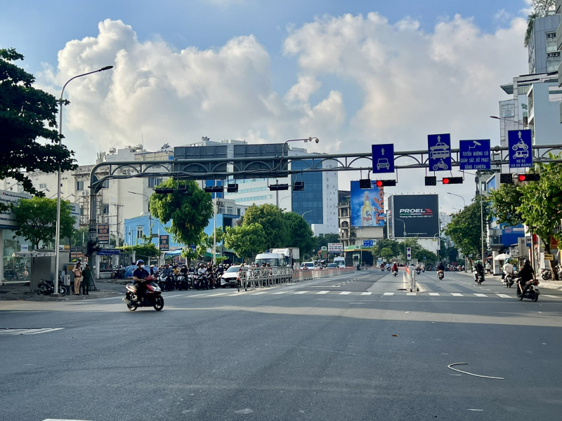 TP Hồ Chí Minh triển khai hàng loạt giải pháp kéo giảm ùn tắc giao thông -0