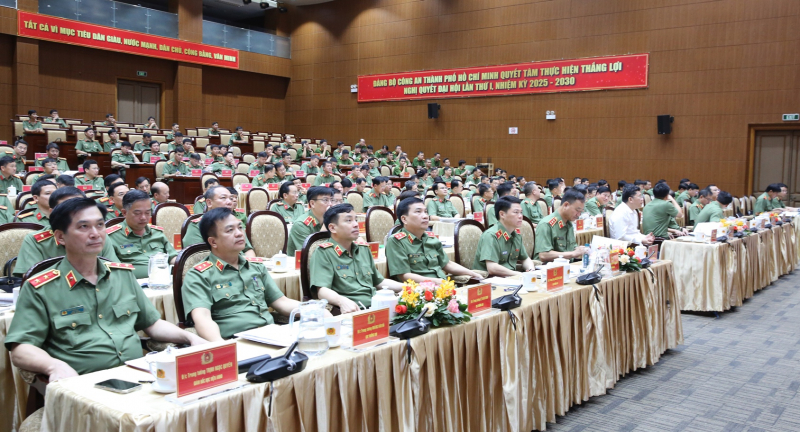 Thứ trưởng Phạm Thế Tùng: Giải phóng mặt bằng phải lấy lợi ích của nhân dân làm trung tâm -1