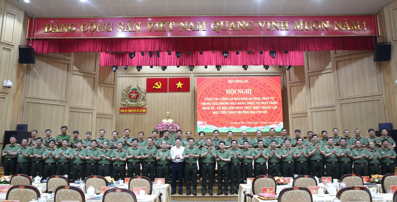 Thứ trưởng Phạm Thế Tùng: Giải phóng mặt bằng phải lấy lợi ích của nhân dân làm trung tâm -0