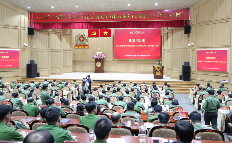 Tiếp tục phát huy hiệu quả công tác người nước ngoài xuyên suốt từ cấp Bộ đến cơ sở -0