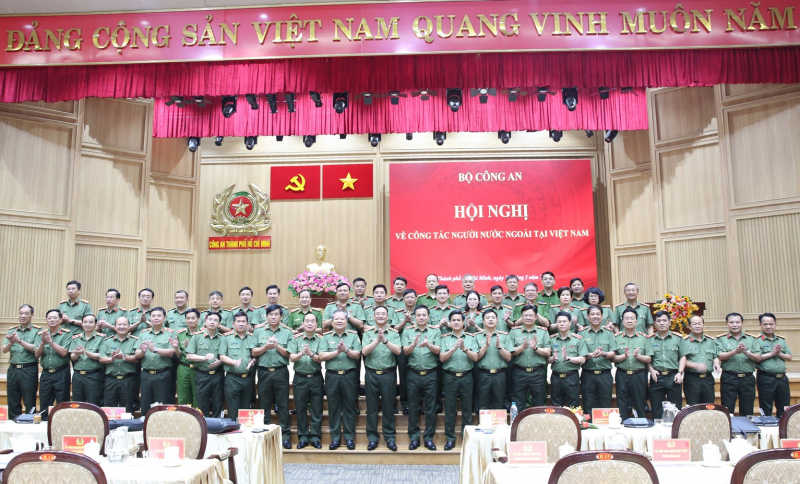 Tiếp tục phát huy hiệu quả công tác người nước ngoài xuyên suốt từ cấp Bộ đến cơ sở -0