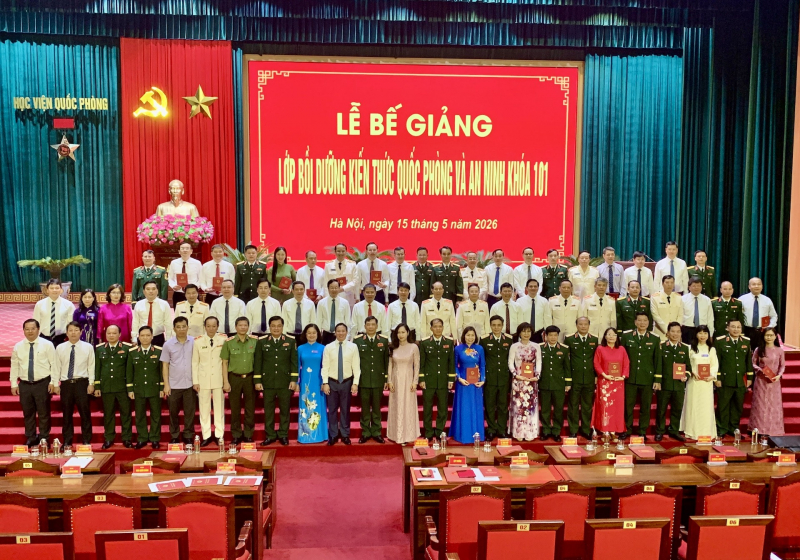Bế mạc Lớp Bồi dưỡng kiến thước quốc phòng và an ninh khoá 101 -0