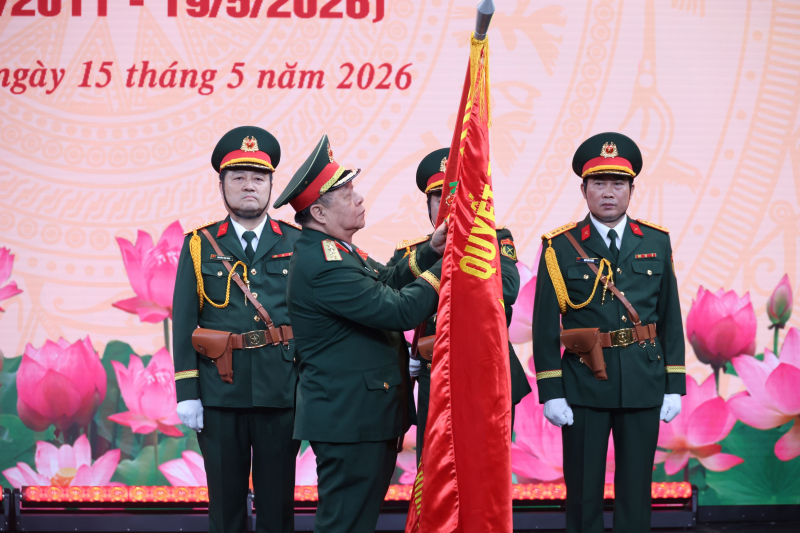 Trung tâm Truyền hình – Phát thanh Quân đội đón Huân chương bảo vệ Tổ quốc hạng Ba -0