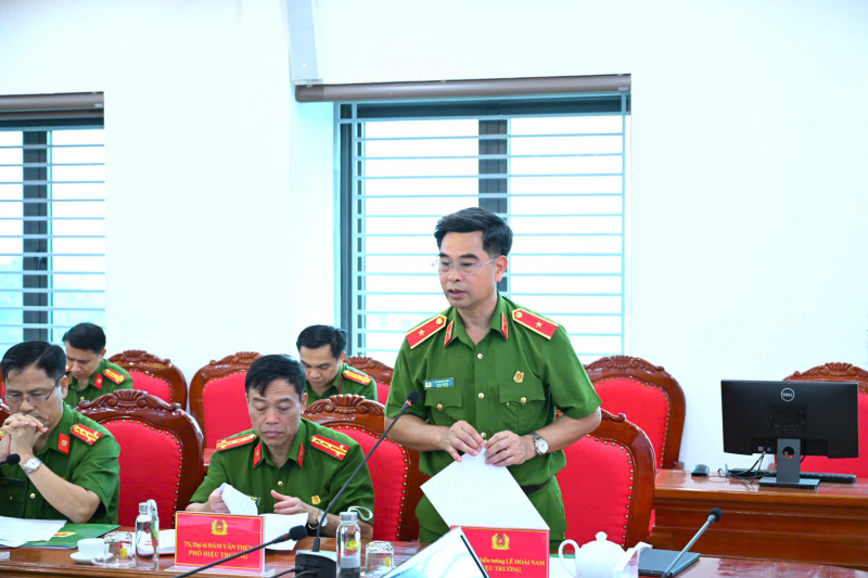 z7827404323516_e3abf6b80557b8ac806d295a400cbd3d.jpg -1