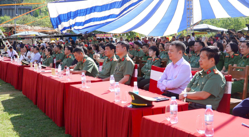 Khai mạc “Ngày hội báo chí, truyền thông CAND hướng về cơ sở “Vì bình yên bản làng” -0