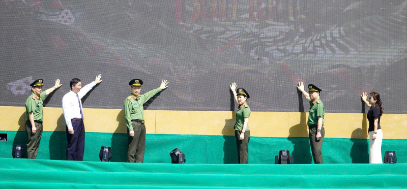Khai mạc “Ngày hội báo chí, truyền thông CAND hướng về cơ sở “Vì bình yên bản làng” -0