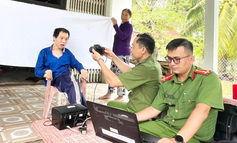 Công an Cà Mau đẩy nhanh tiến độ chuyển đổi số -0