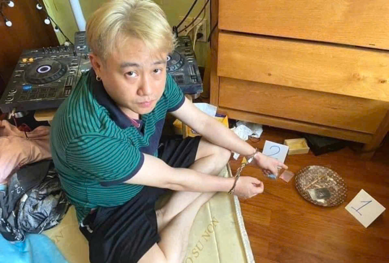Những ngôi sao tự tắt -0