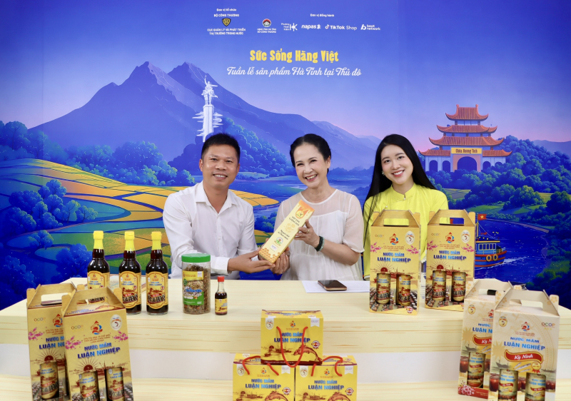 “Sức sống hàng Việt” đưa đặc sản Việt bứt tốc trên nền tảng số -0